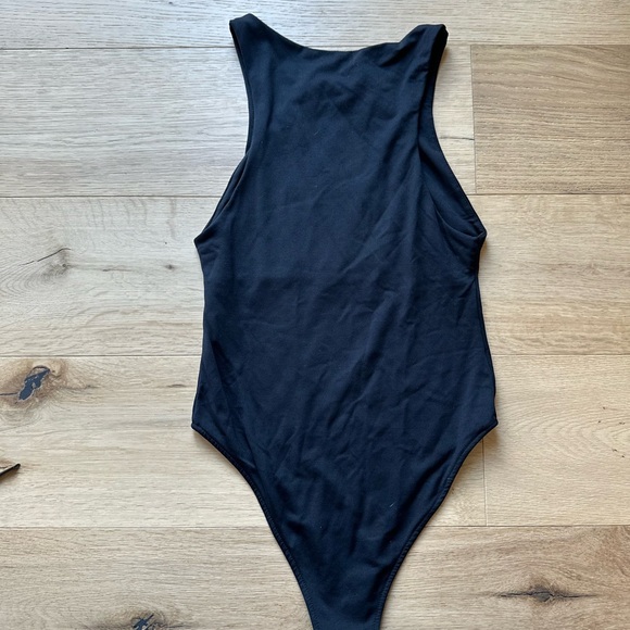 Zara Black Sleeveless Bodysuit - Picture 1 of 3